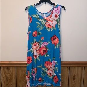 Women’s Floral boutique sleeveless dress Size L